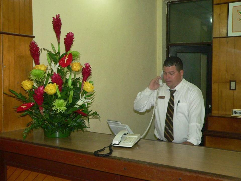 Yagrumas Hotel San Antonio de Los Banos Eksteriør billede